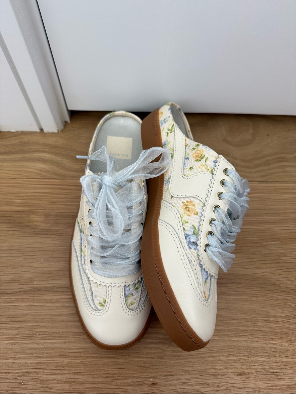 NWOT Dolce Vita Notice Slide Mule Sneakers, Floral